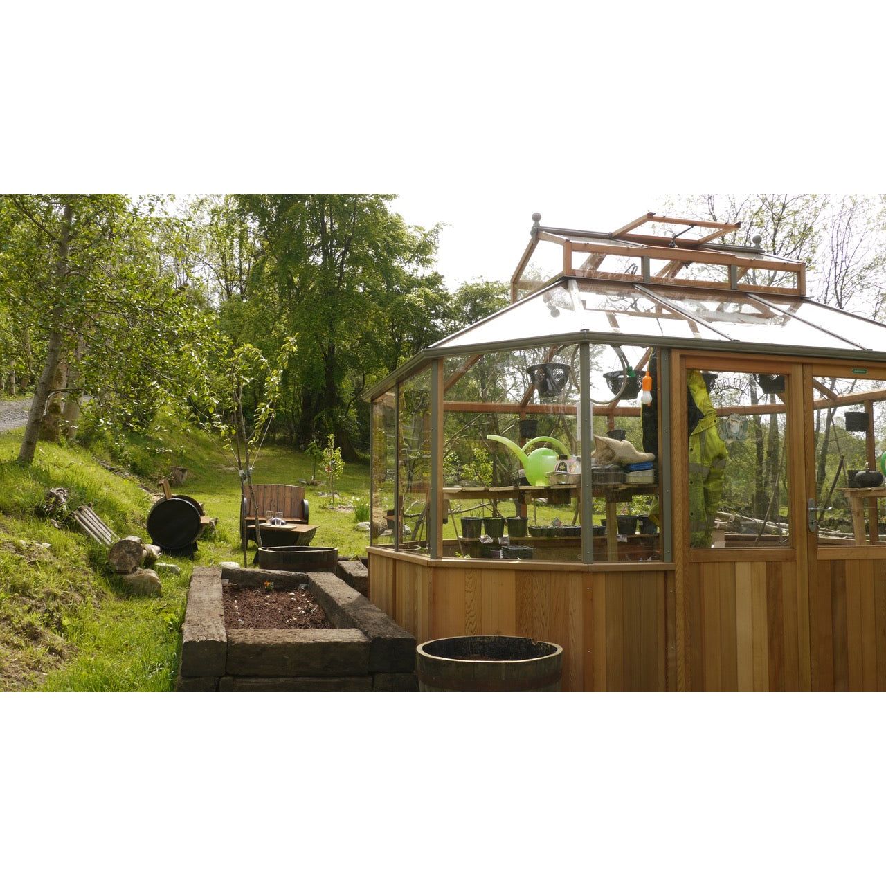 Alton Evolution Octagonal 12'10" L x 9'2" W