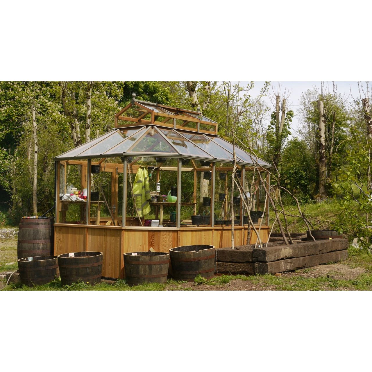 Alton Evolution Octagonal 12'10" L x 9'2" W