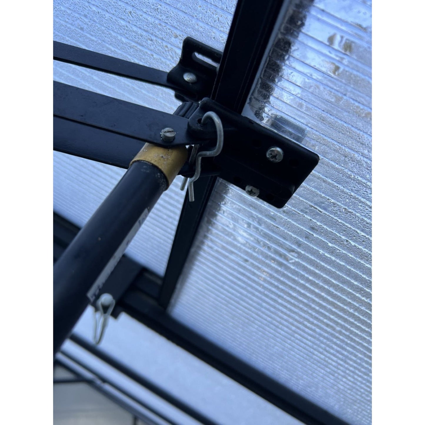 4 Pack- Lock Down Kits for use with Mont Greenhouse Roof Vents