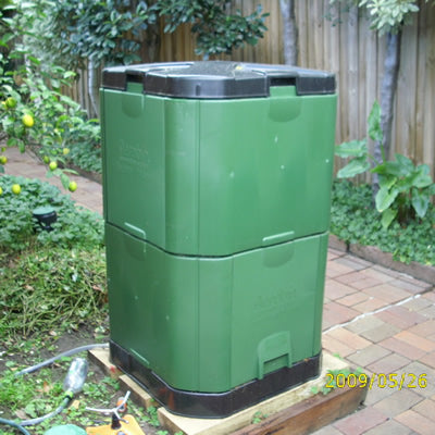 Aerobin 400 Insulated Composter