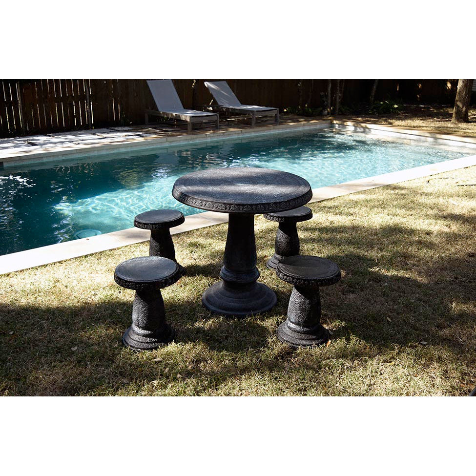 Patio Set: Table w. 4 Stools - Charcoal Grey