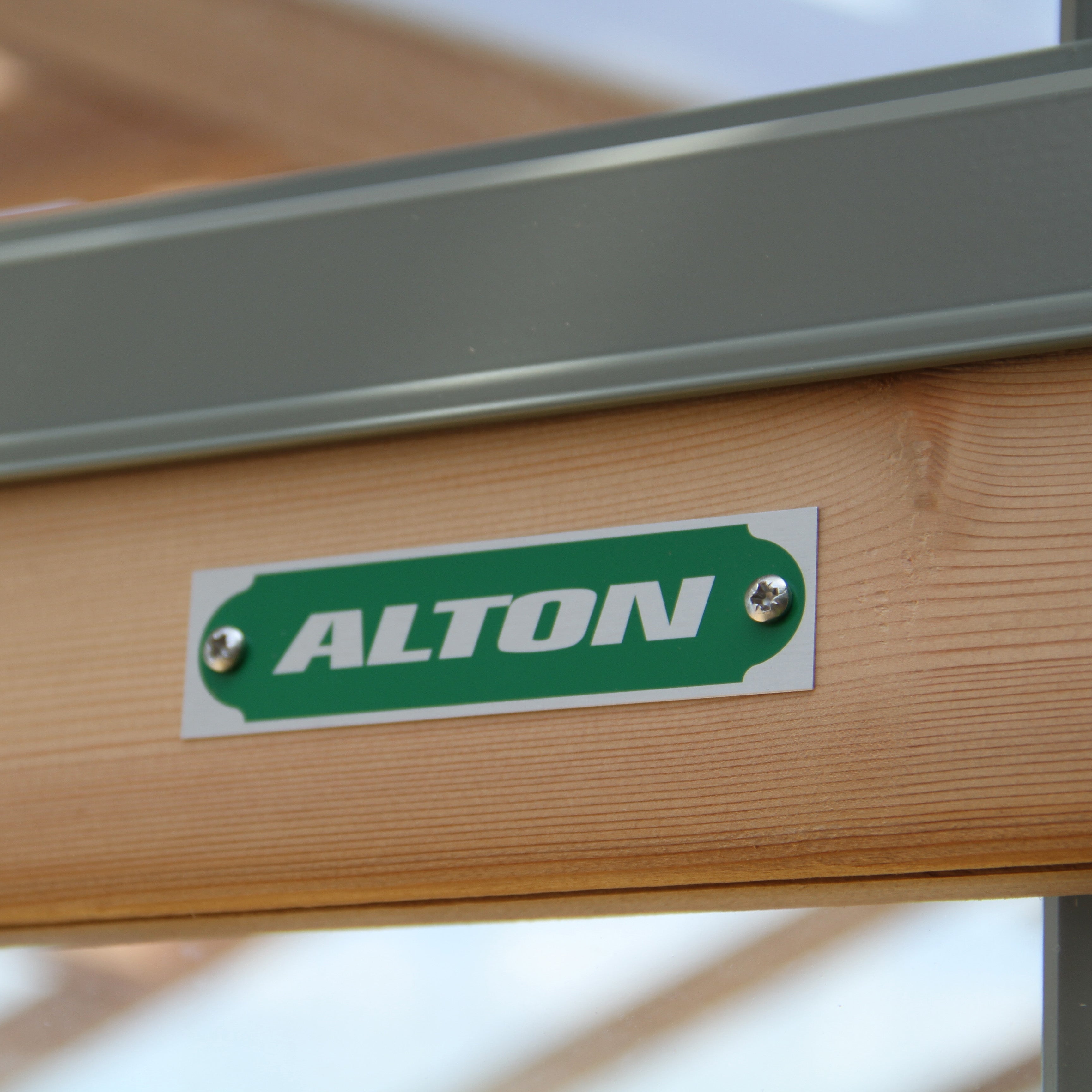 Open media 2 in gallery view