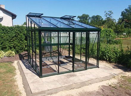 Janssens Modern Greenhouse